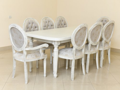 Round table+Bugatti chair White